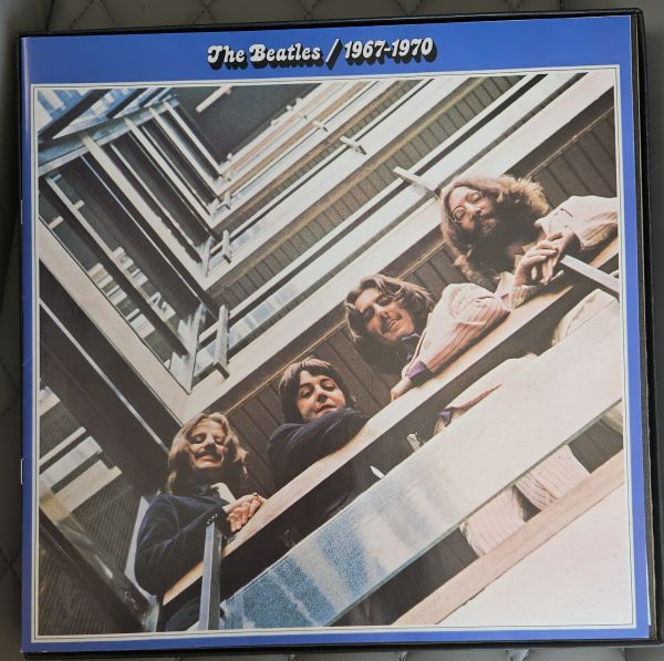 The_Beatles-1967-1970_Blue_Album